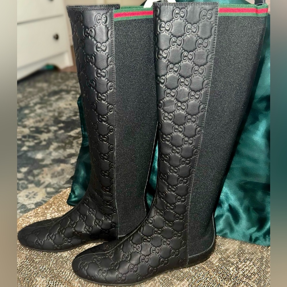 New* Gucci Everwhere GG black leather stretch boot!